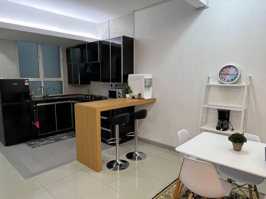 Dhia Raisha Homestay Kuala Terengganu Exterior photo